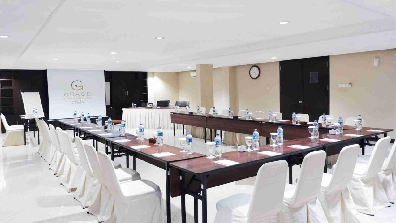 Grage Hotel Cirebon Bagian luar foto