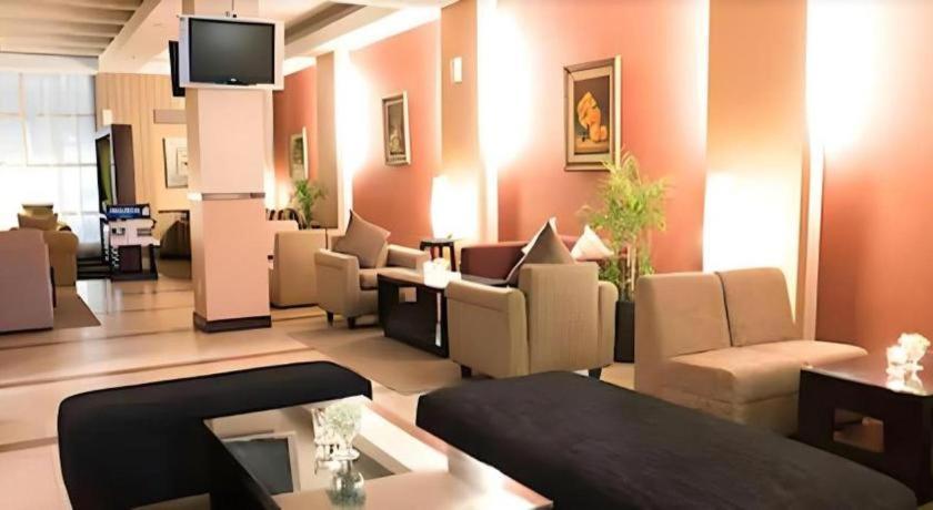 Grage Hotel Cirebon Bagian luar foto