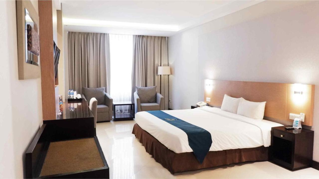 Grage Hotel Cirebon Bagian luar foto