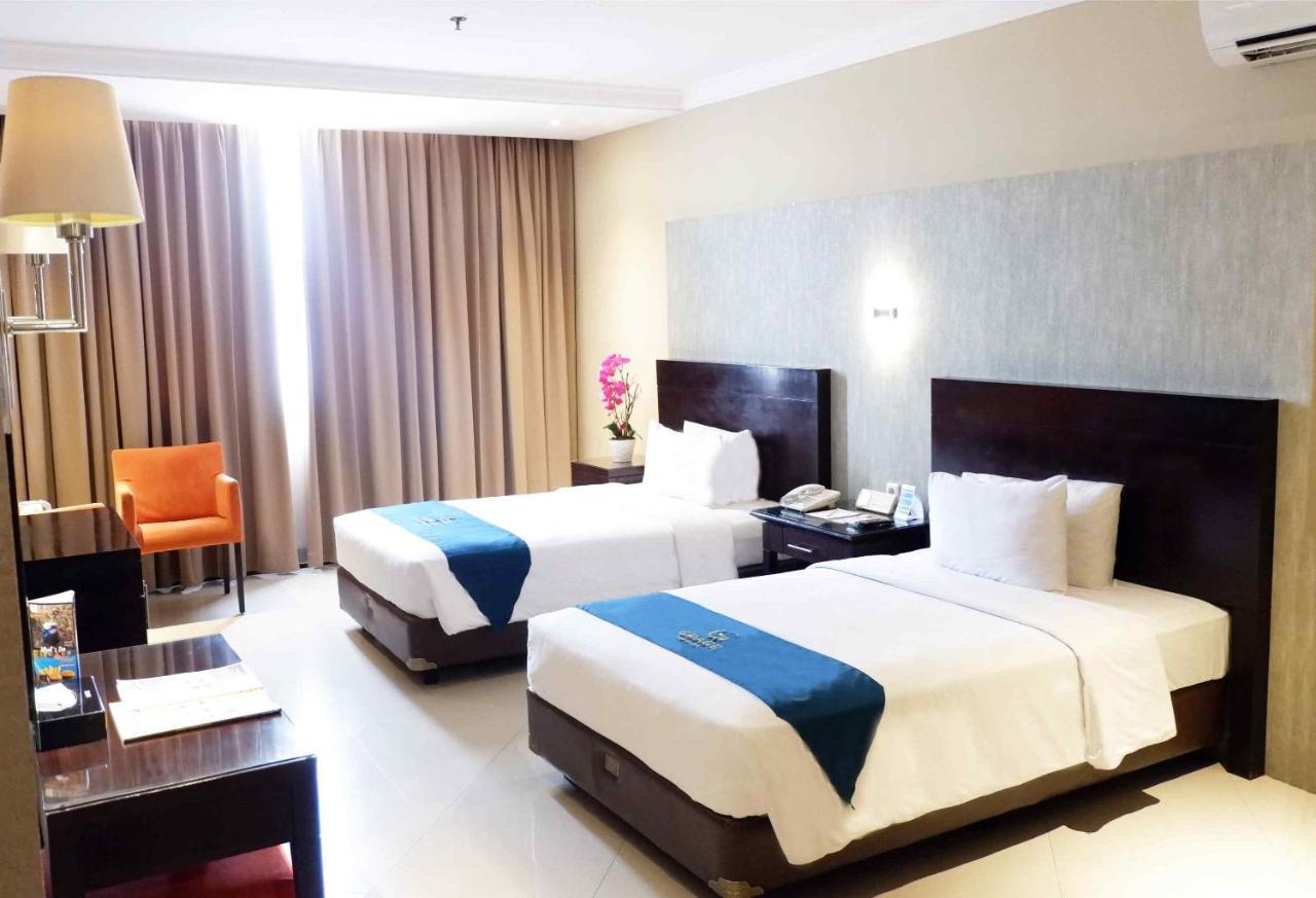 Grage Hotel Cirebon Bagian luar foto